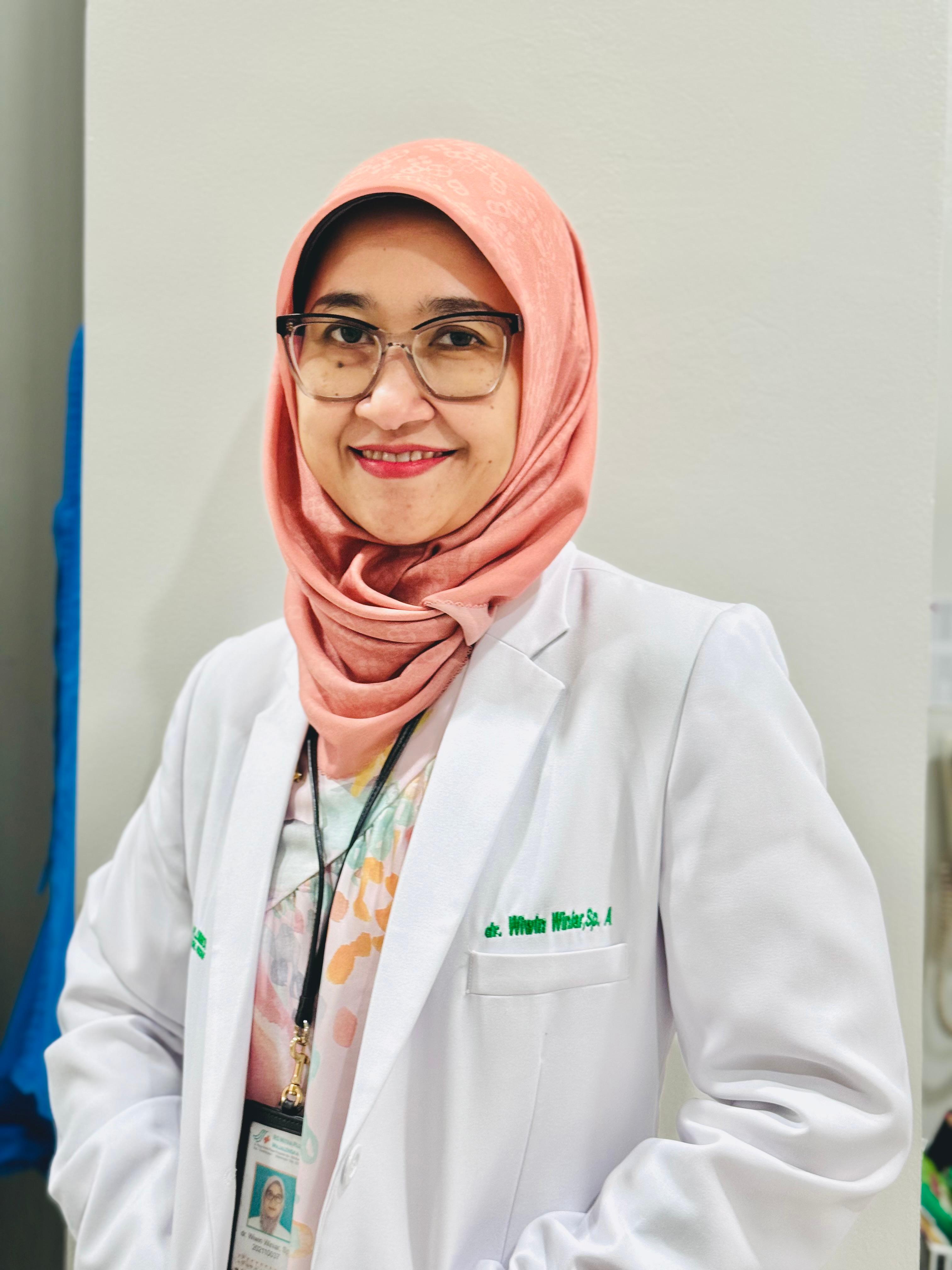 dr. Wiwin Winiar, Sp.A.,M.Kes